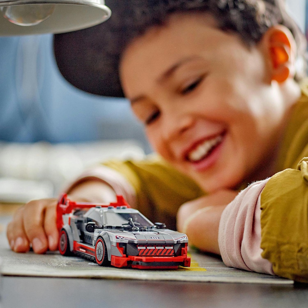 LEGO Speed Champions: Masina de curse Audi S1 e-tron quattro 76921, 9 ani+, 274 piese