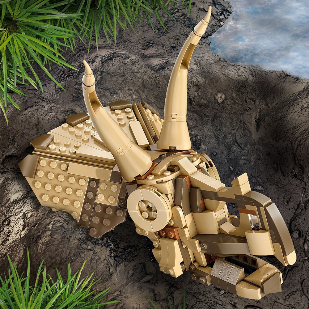 LEGO Jurassic World: Fosile de dinozaur - craniu de Triceratops 76969, 9 ani+, 468 piese