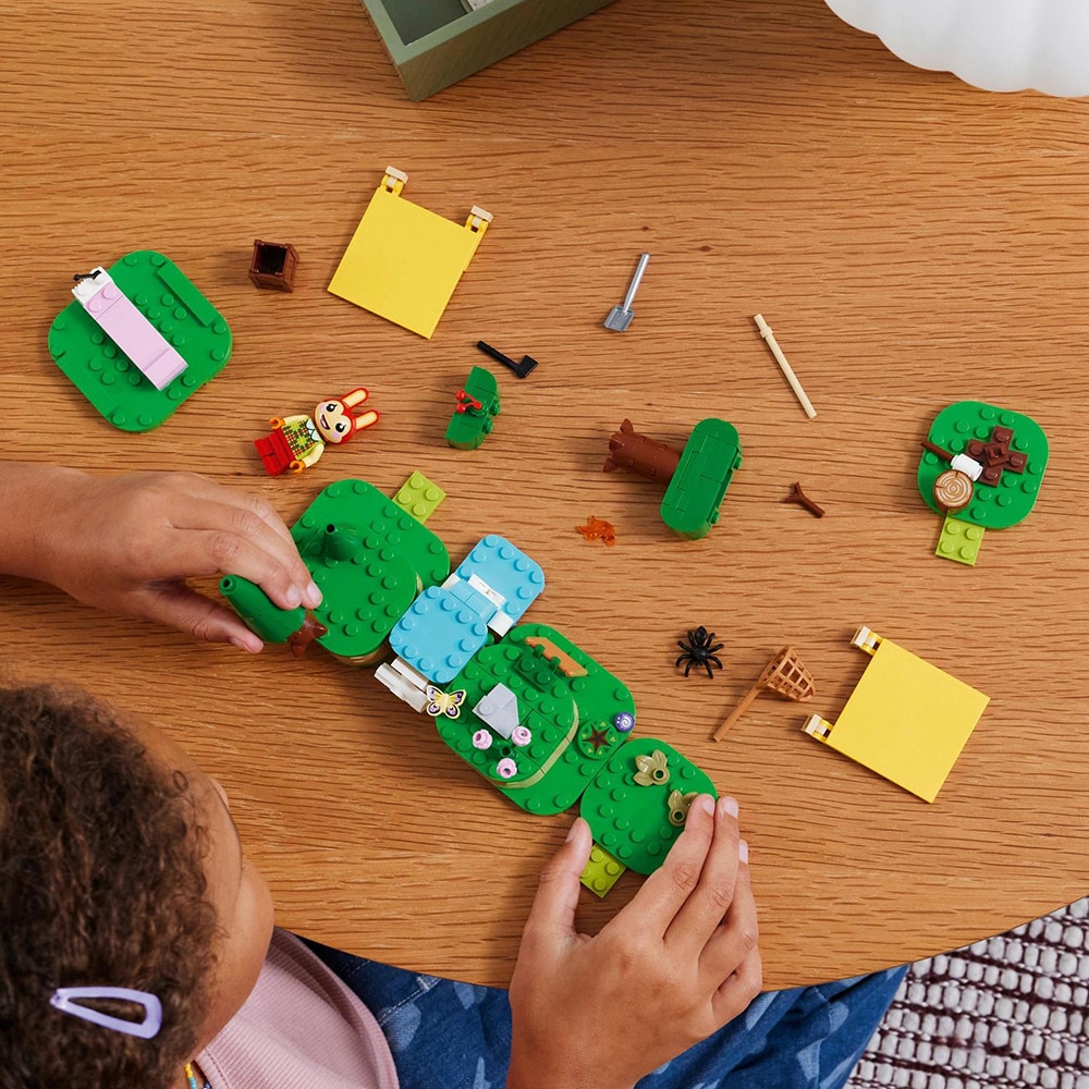 LEGO Animal Crossing: Activitatile in aer liber ale lui Bunnie 77047, 6 ani+, 164 piese