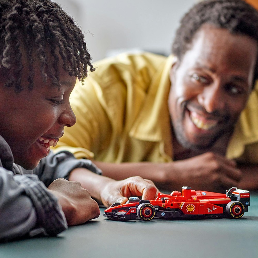 LEGO Speed Champions: Formula 1 - Masina de curse F1 Ferrari SF-24 77242, 10 ani+, 275 piese