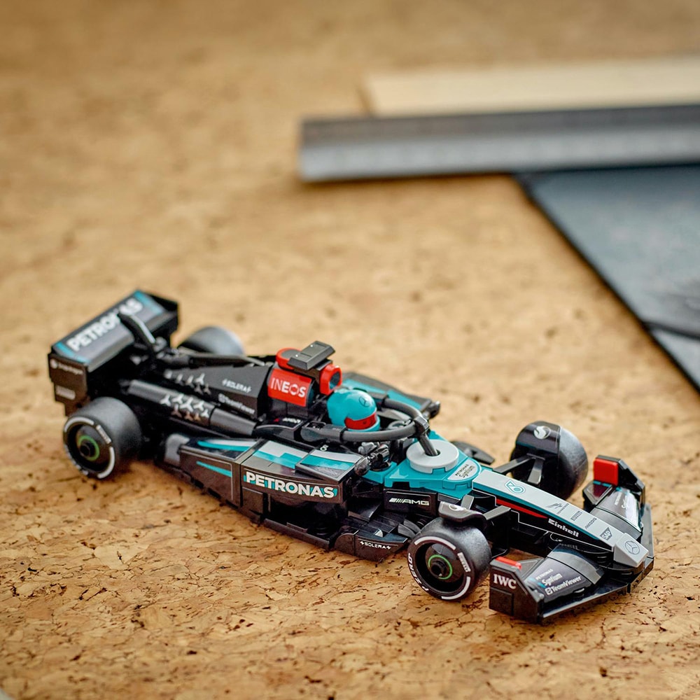 LEGO Speed Champions: Formula 1 - Masina de curse Mercedes-AMG F1 W15 77244, 10 ani+, 267 piese