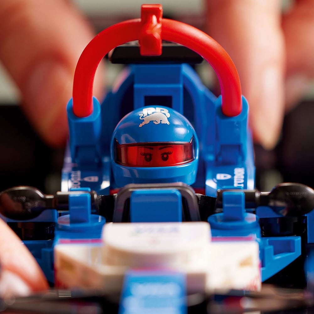 LEGO Speed Champions: Masina de curse F1 Visa Cash App RB VCARB 01 77246, 18 ani+, 248 piese