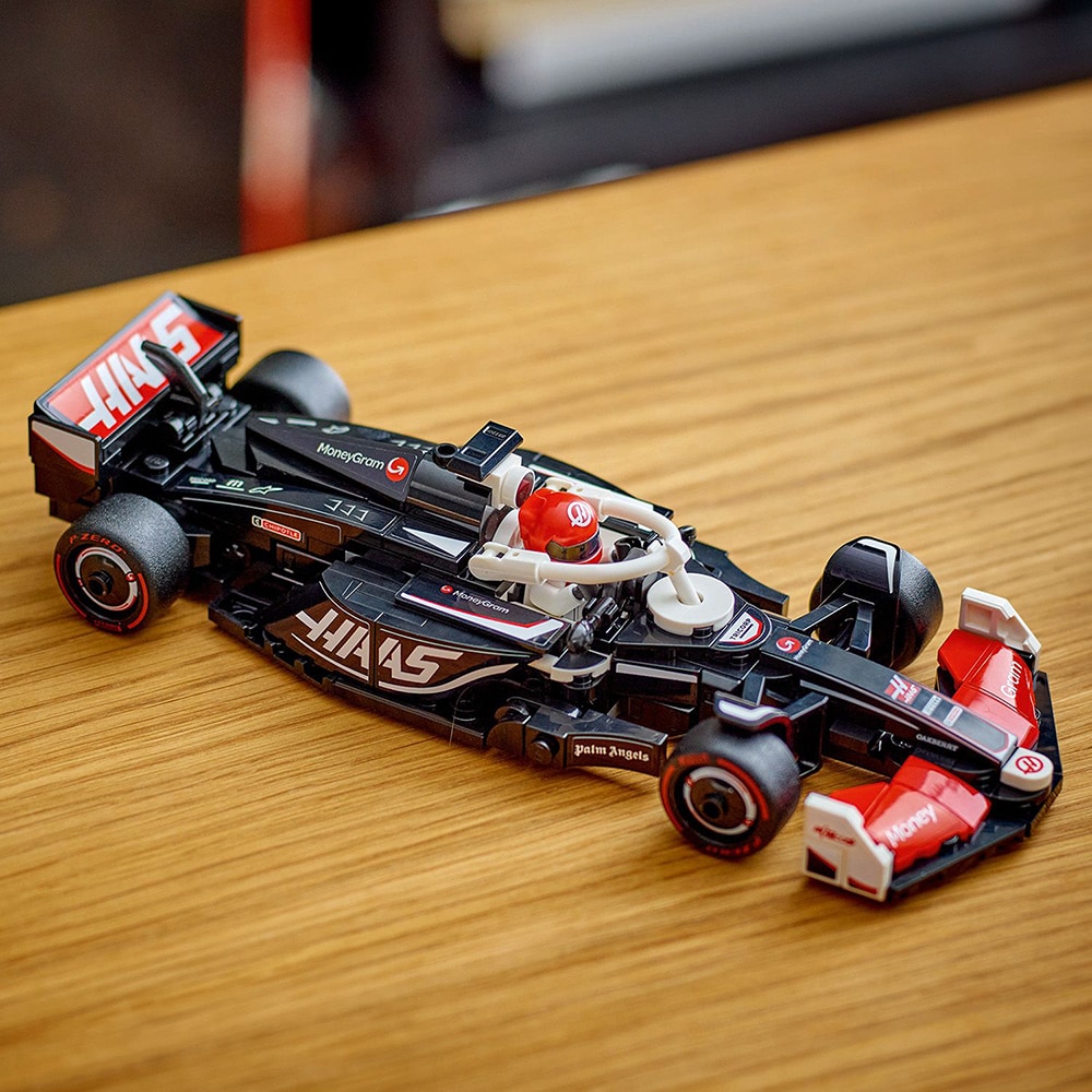 LEGO Speed Champions: Masina de curse MoneyGram Haas F1 Team VF-24 77250, 10 ani+, 242 piese
