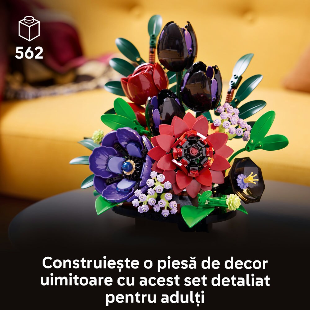 LEGO Botanicals: Aranjament cu flori de culoare inchisa 11513, 18 ani+, 562 piese