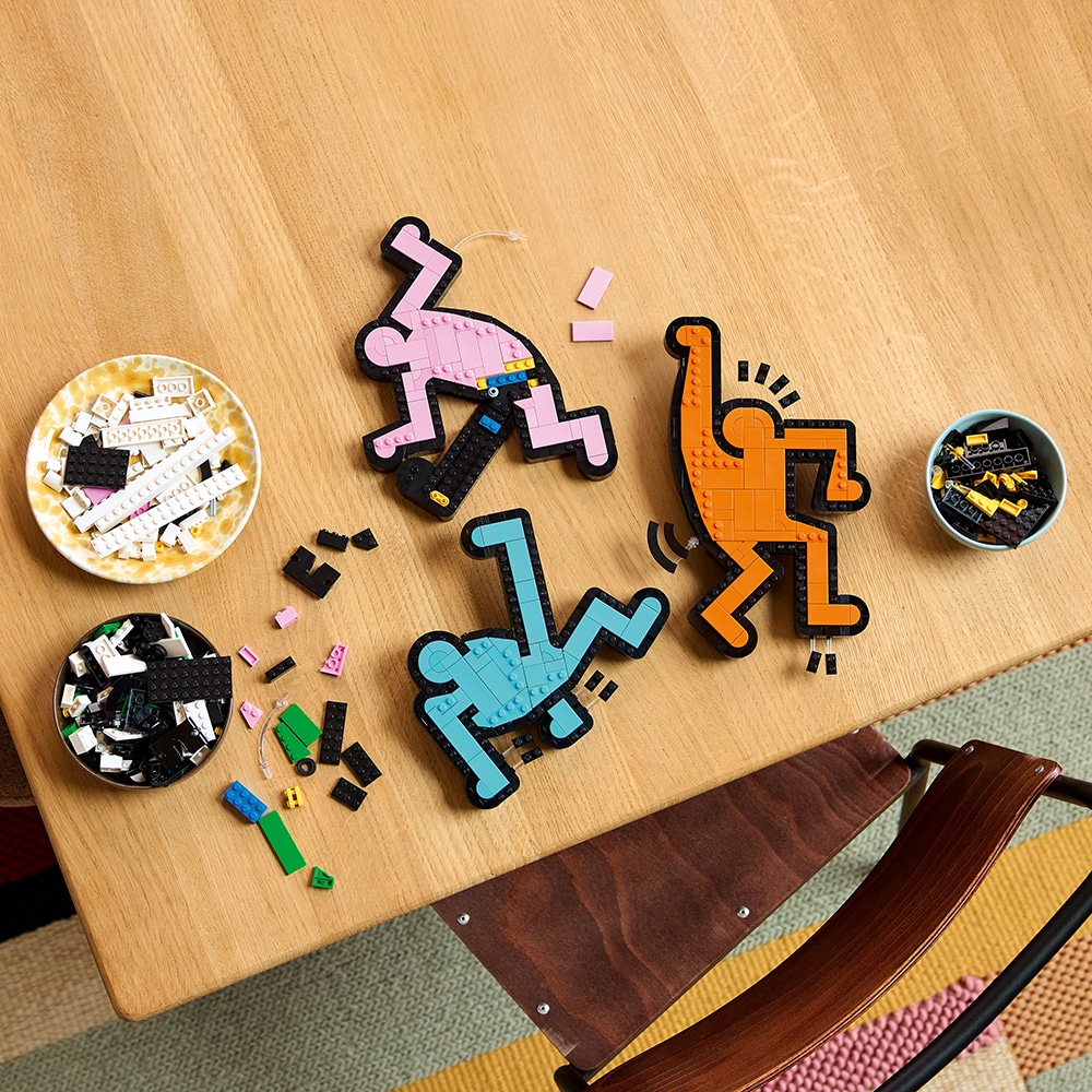 LEGO Art: Keith Haring  Figurine care danseaza 31216, 18 ani+, 1773 piese