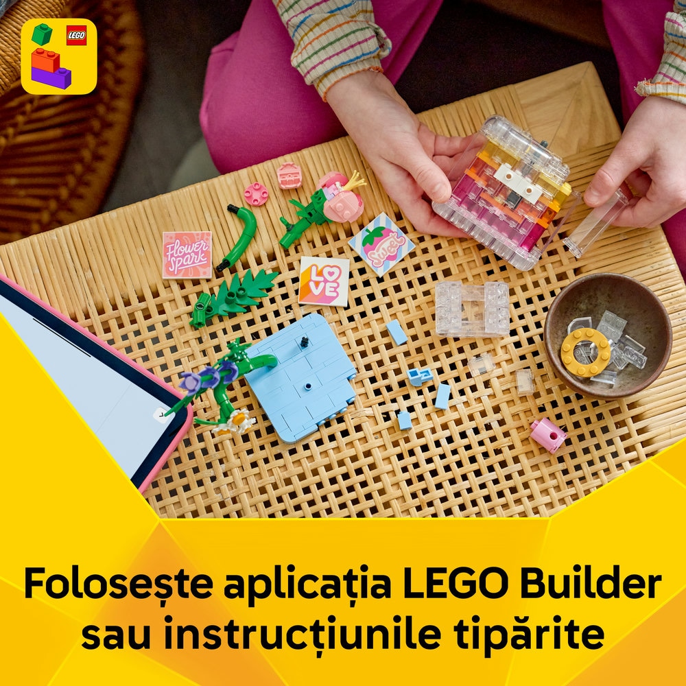 LEGO Creator: Sticla de parfum cu flori decorativa 31383, 8 ani+, 286 piese