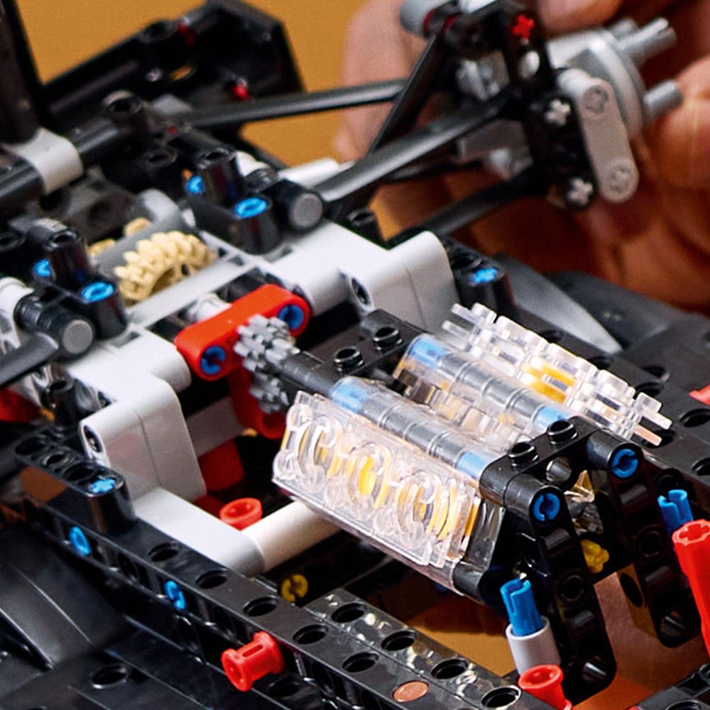 LEGO Technic: Mercedes-AMG F1 W14 E Performance 42171, 18 ani+, 1642 piese