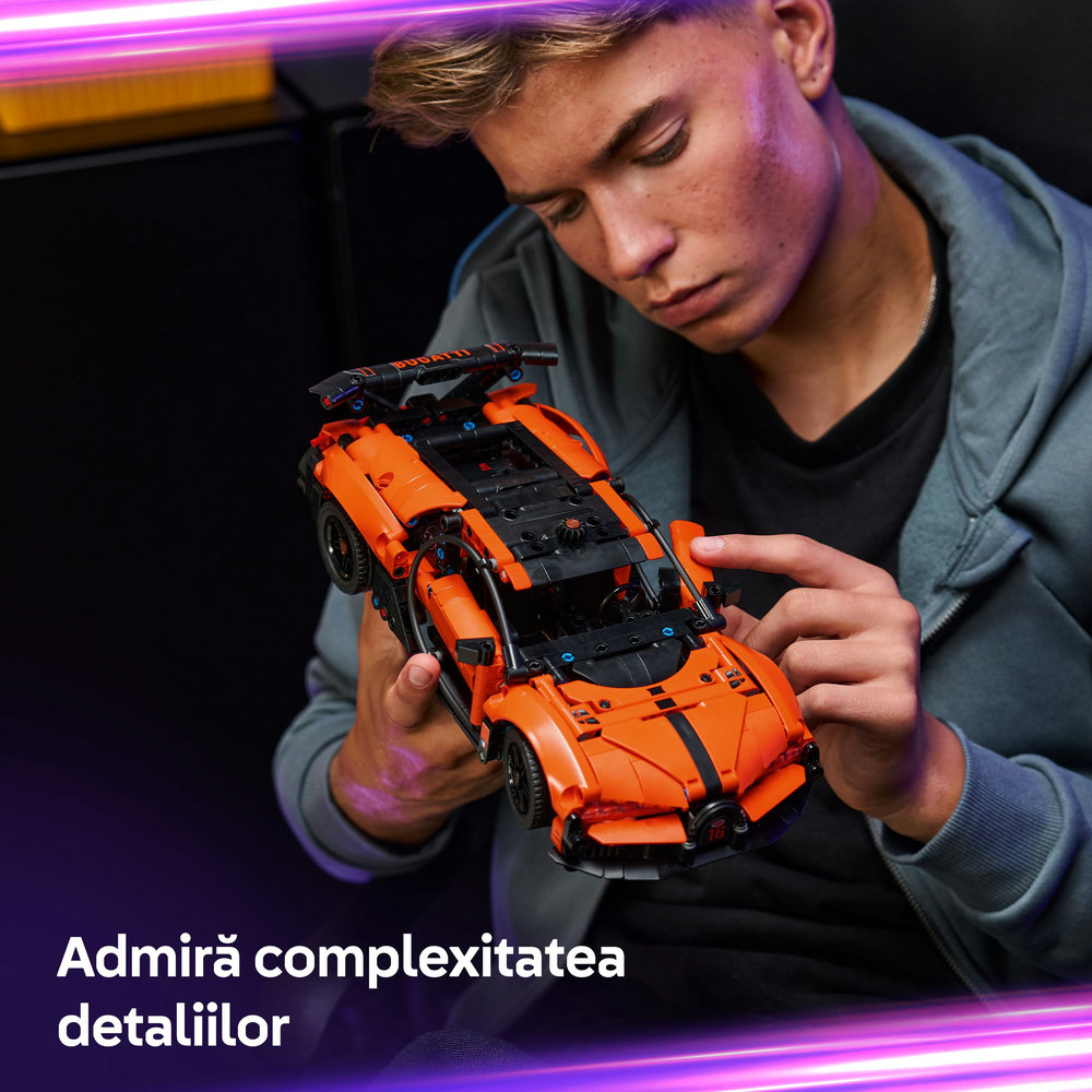 LEGO Technic: Hipermasina Bugatti Chiron Pur Sport 42222, 9 ani+, 771 piese