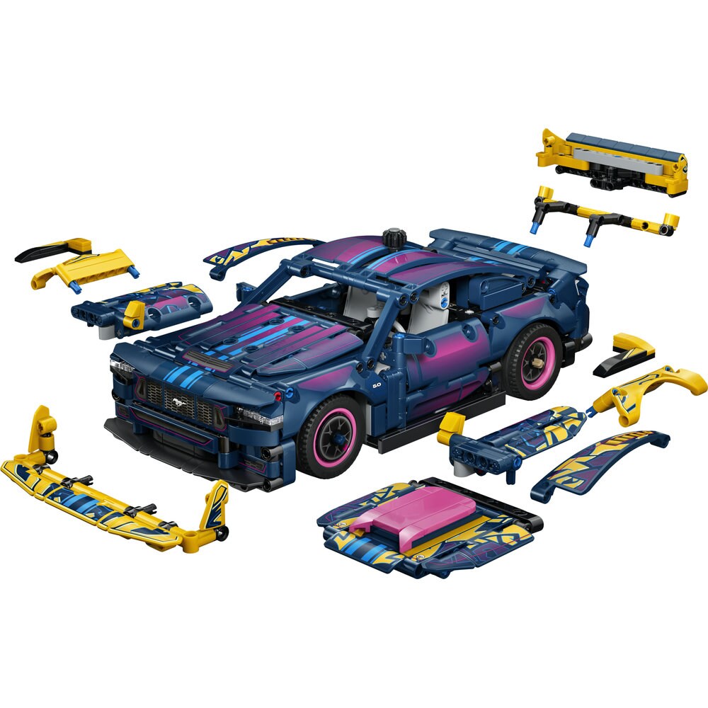 LEGO Technic: Masina personalizata Ford Mustang GT 42236, 10 ani+, 973 piese