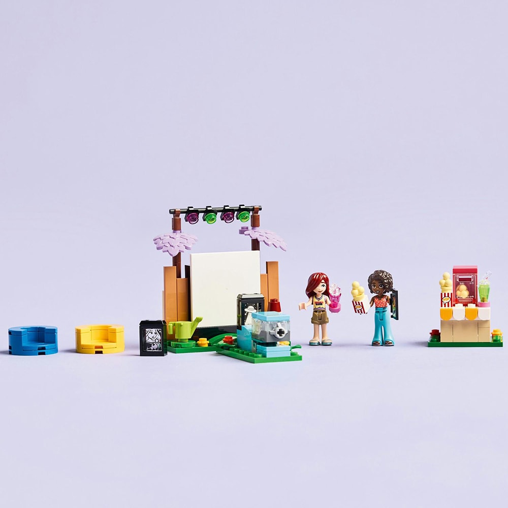 LEGO Friends: Seara de film a prieteniei 42642, 6 ani+, 154 piese
