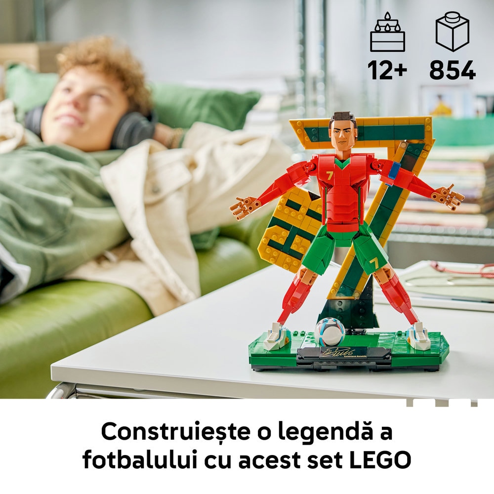LEGO Editions: Cristiano Ronaldo  Legenda a fotbalului 43016, 12 ani+, 854 piese