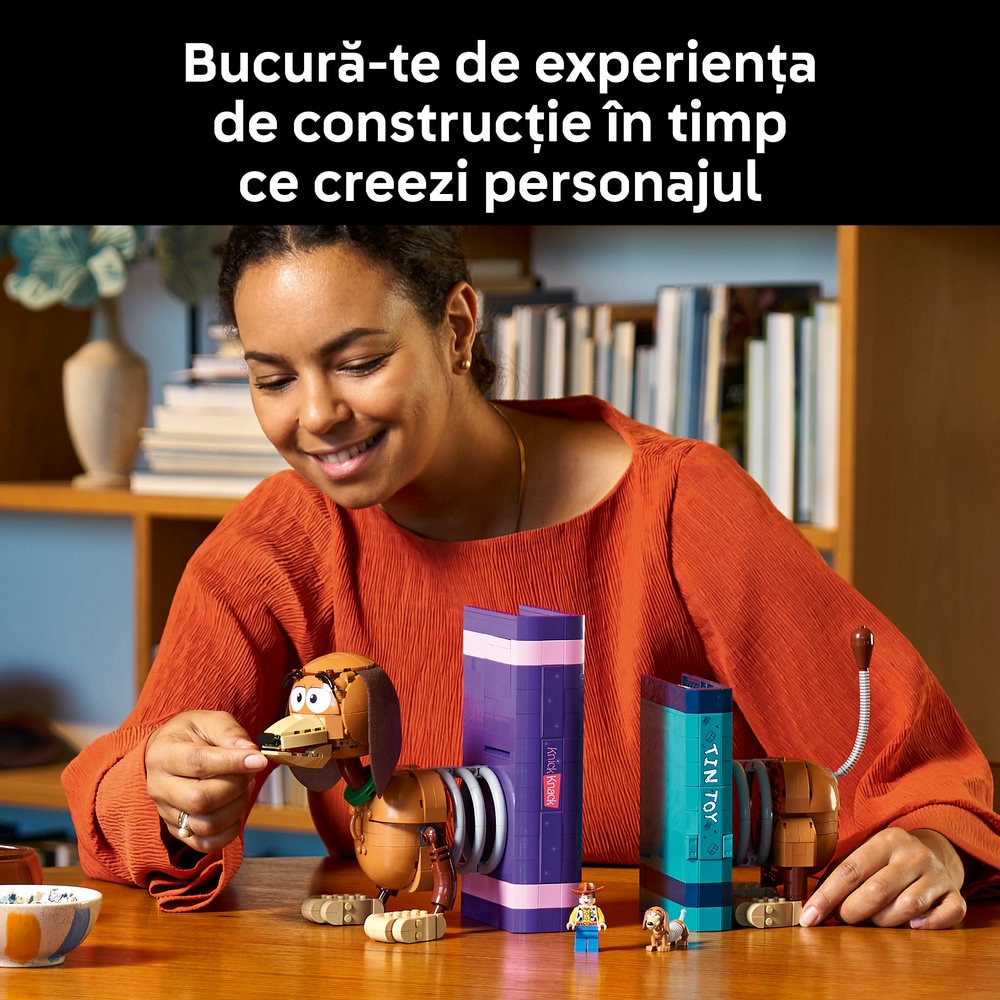 LEGO Disney: Pixar - Opritoare de carti Cainele Slinky din Povestea jucariilor 43301, 18 ani+, 1311 piese