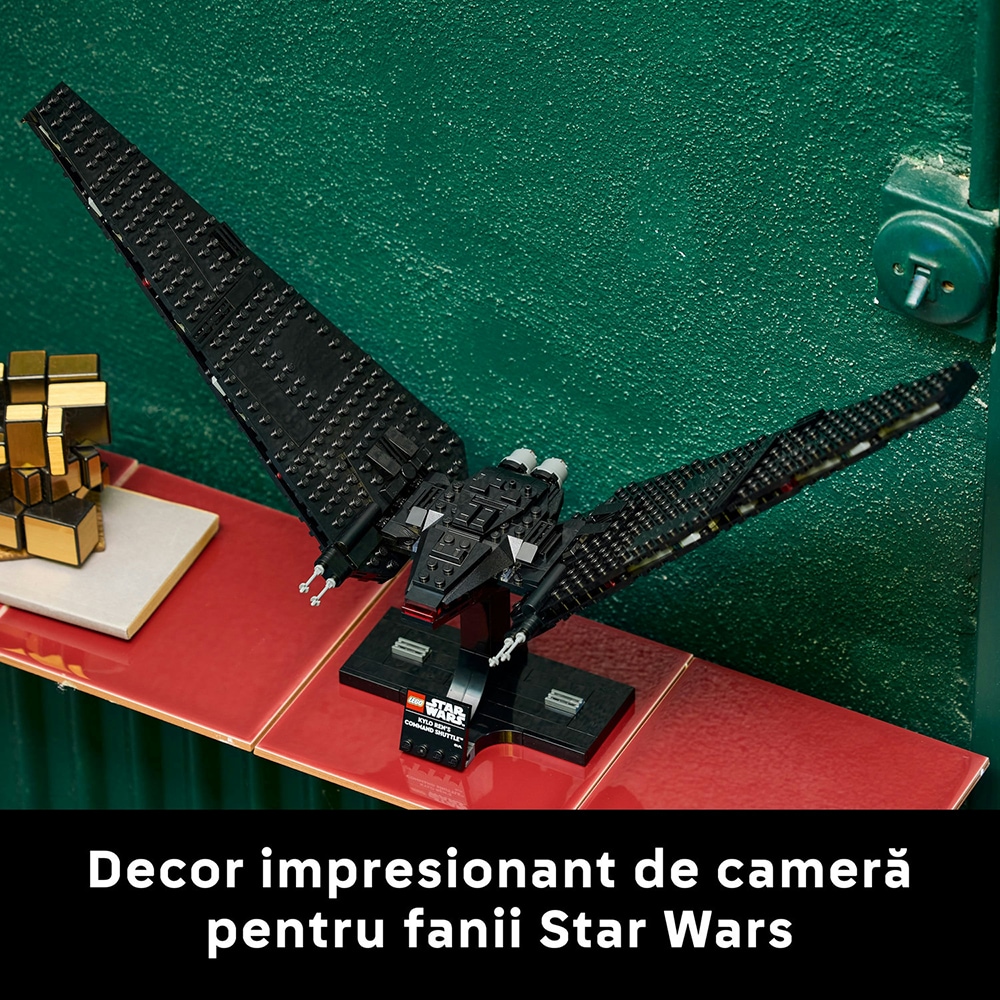 LEGO Star Wars: Naveta de comanda a lui Kylo Ren 75406, 18 ani+, 386 piese