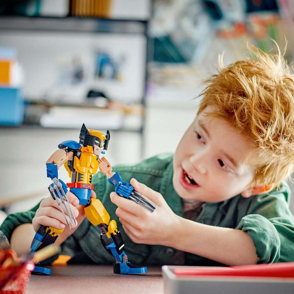 LEGO Super Heroes: Figurina de constructie Wolverine 76257, 8 ani+, 327 piese