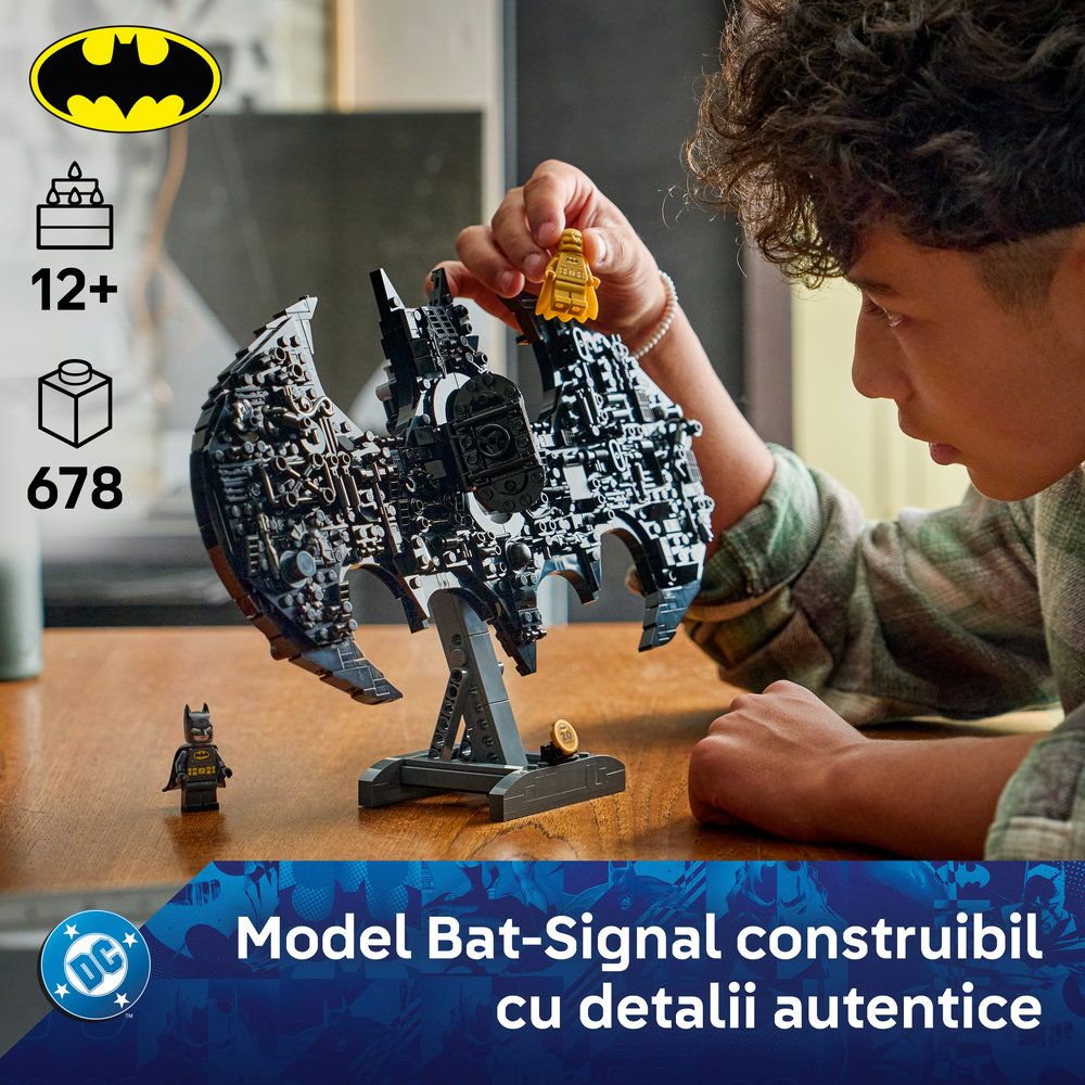 LEGO DC: Logoul Batman 76330, 12 ani+, 678 piese