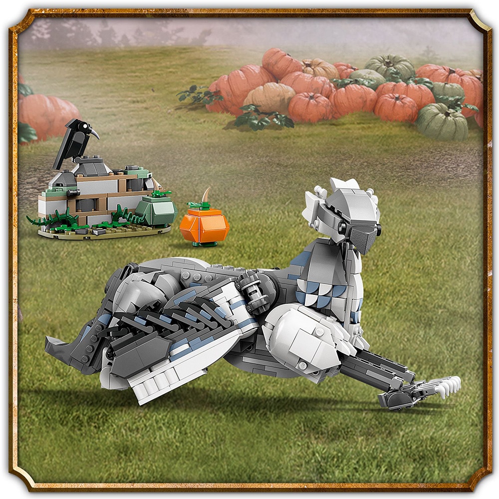 LEGO Harry Potter: Buckbeak 76427, 9 ani+, 723 piese