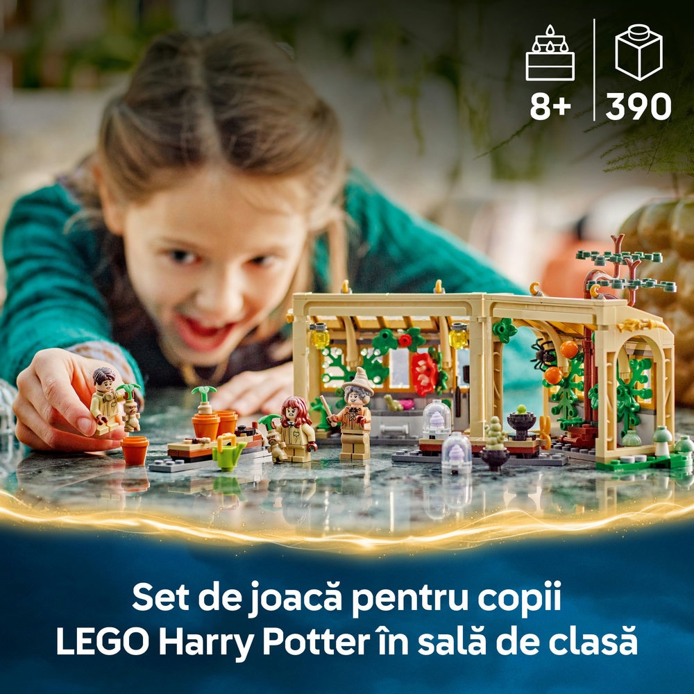 LEGO Harry Potter: Castelul Hogwarts - Lectia de ierbologie 76445, 8 ani+, 390 piese