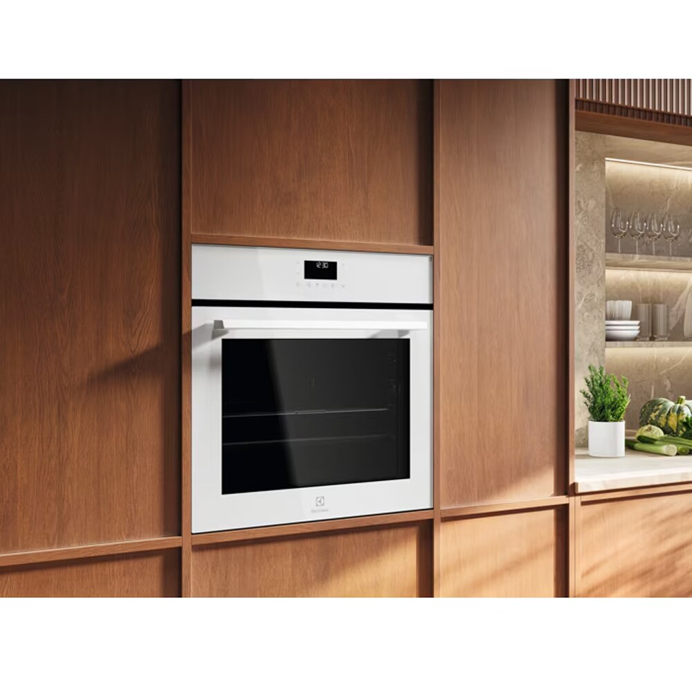Cuptor incorporabil ELECTROLUX SurroundCook LOD7C37V, Electric, SteamBake, Autocuratare catalitica, 72 l, Clasa A+, alb
