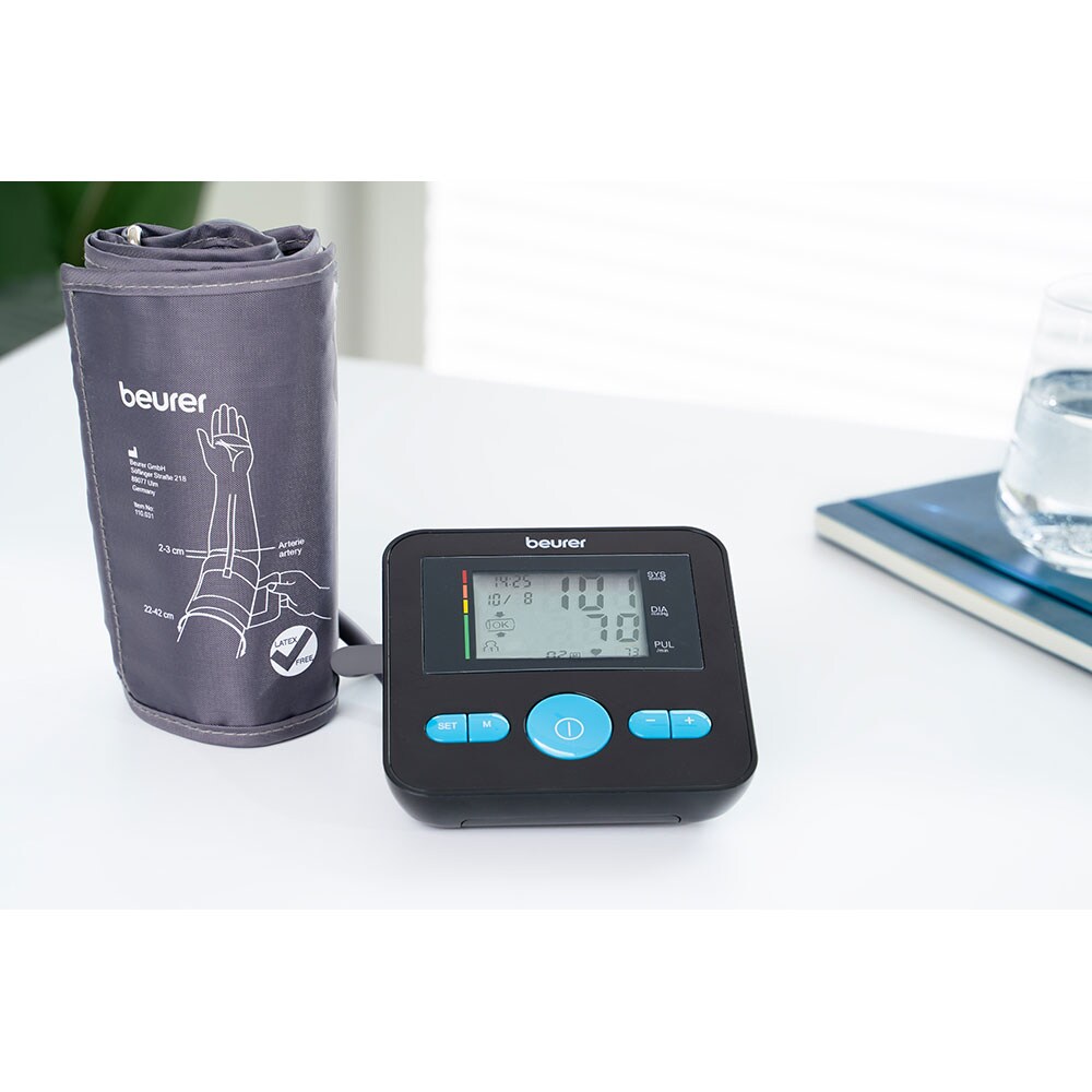 Tensiometru digital de brat BEURER BM27 limited edition, 4 utilizatori x 30 memorii, negru-albastru