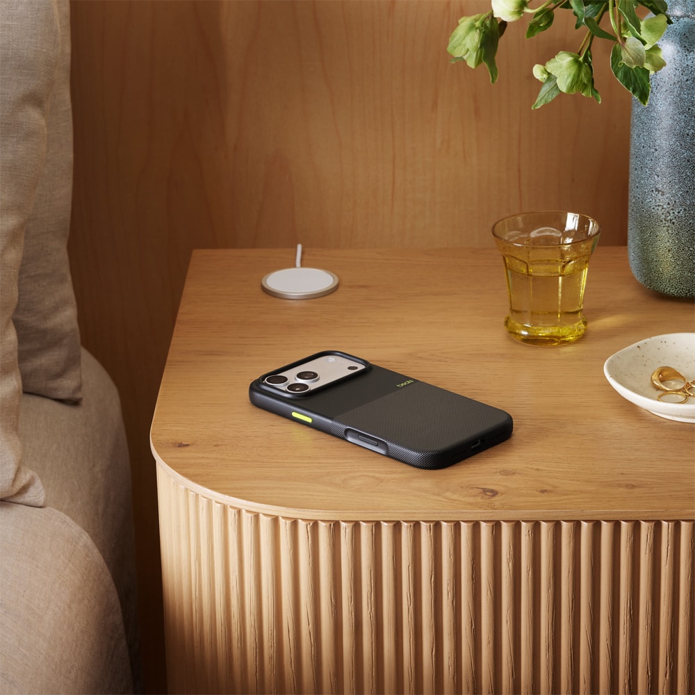 Husa telefon BEATS iPhone 17 Pro Max Rugged Case cu MagSafe - Everest Black, MGJ84LL/A