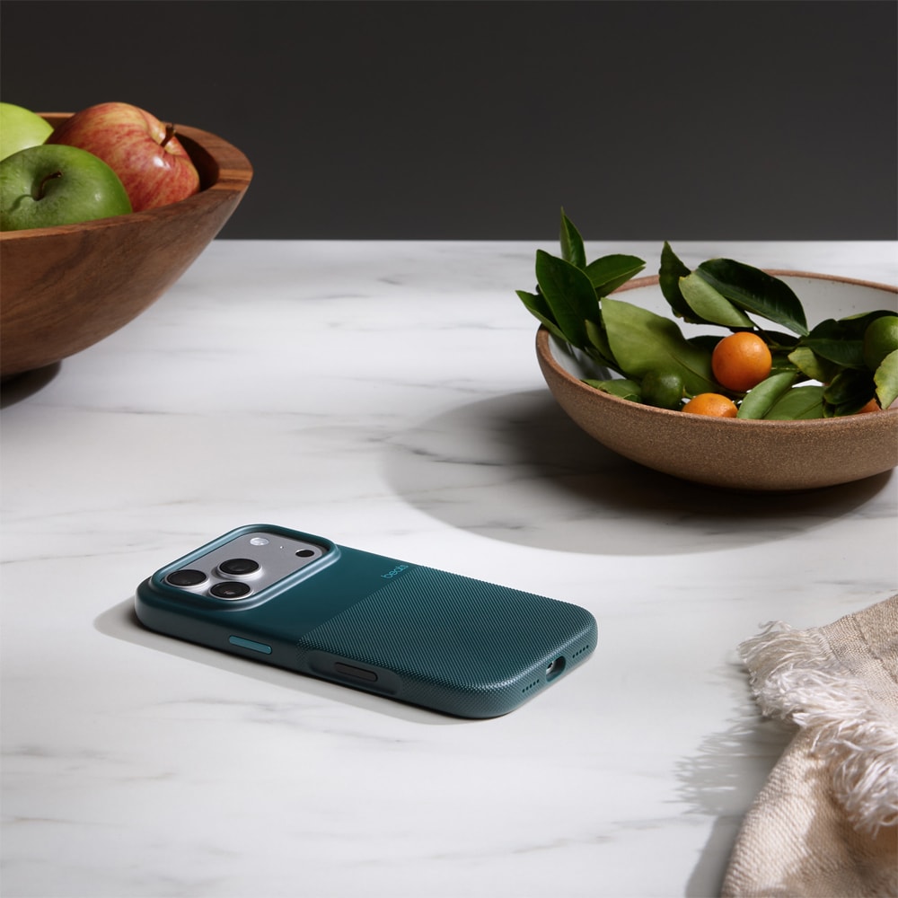 Husa telefon BEATS iPhone 17 Pro Rugged Case cu MagSafe - Rocky Blue, MGJN4LL/A