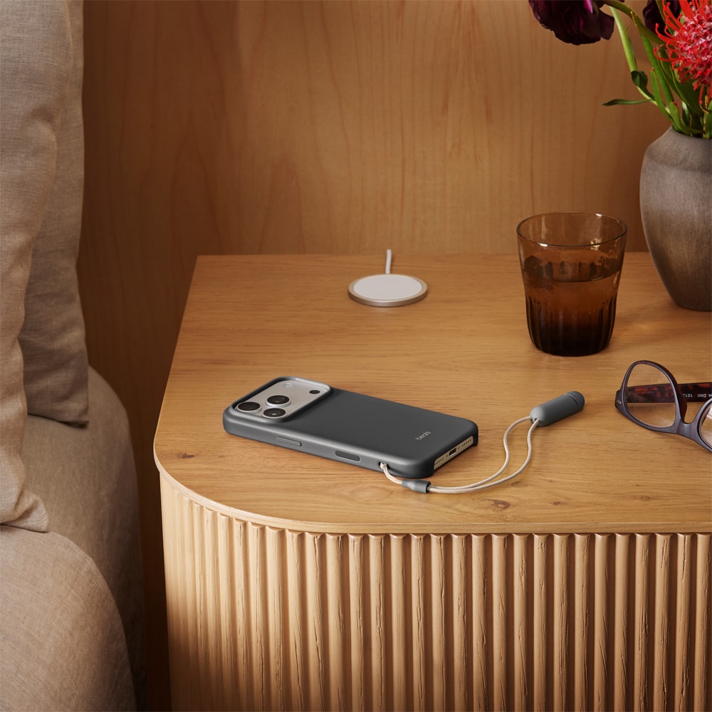 Husa telefon BEATS iPhone 17 Pro KickStand cu MagSafe - Granite Gray, MGY74LL/A