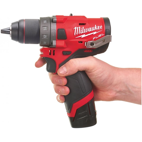 Masina de gaurit si insurubat cu percutie (bormasina) MILWAUKEE M12 FPD-202X, 12V, 2 acumulatori 2.0Ah, 1700RPM, 37Nm, mandrina rapida