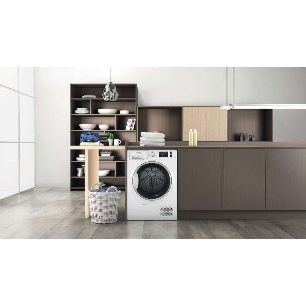 Uscator de rufe HOTPOINT NT M11 82SK EU, Pompa de caldura, 8 kg, 15 programe, Clasa E, alb