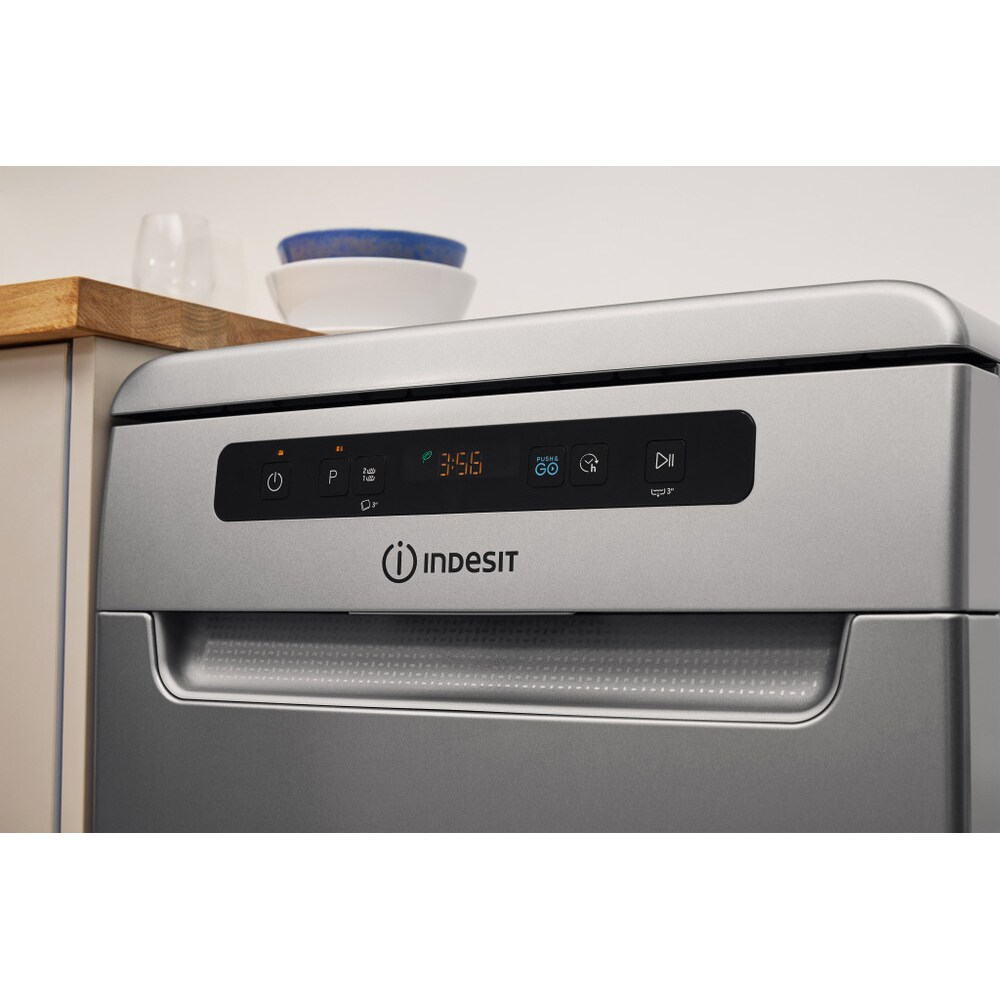 Masina de spalat vase independenta INDESIT DSFO 3T224 C S, 10 seturi, 9 programe, 45 cm, Clasa E, argintiu