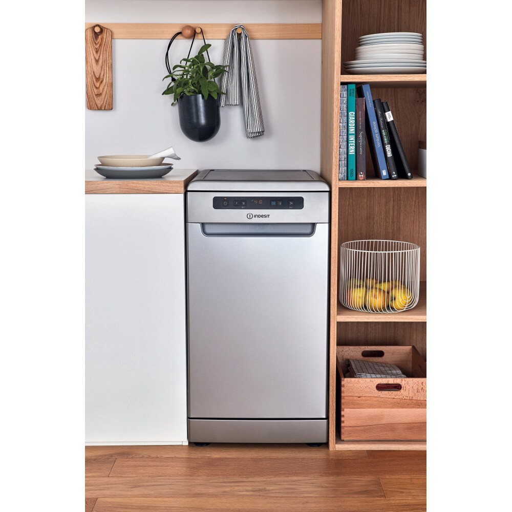 Masina de spalat vase independenta INDESIT DSFO 3T224 C S, 10 seturi, 9 programe, 45 cm, Clasa E, argintiu