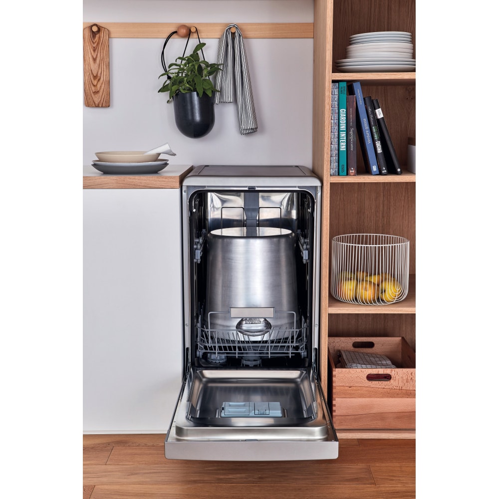 Masina de spalat vase independenta INDESIT DSFO 3T224 C S, 10 seturi, 9 programe, 45 cm, Clasa E, argintiu
