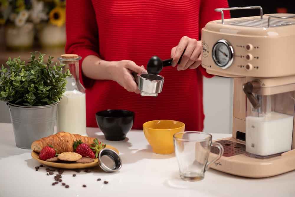 Espressor manual MYRIA MY4443BG, 1.5l, 1250W, 15 bar, crem-maro