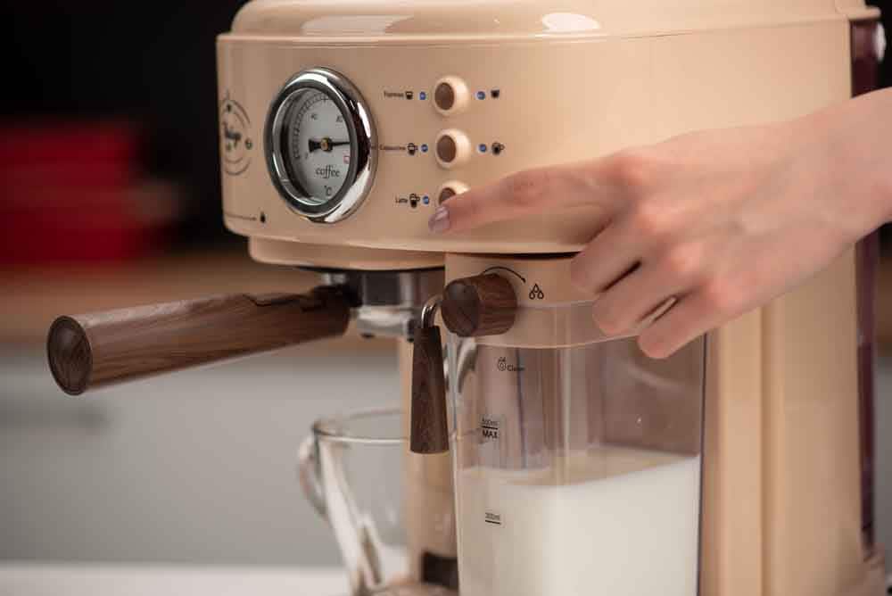 Espressor manual MYRIA MY4443BG, 1.5l, 1250W, 15 bar, crem-maro