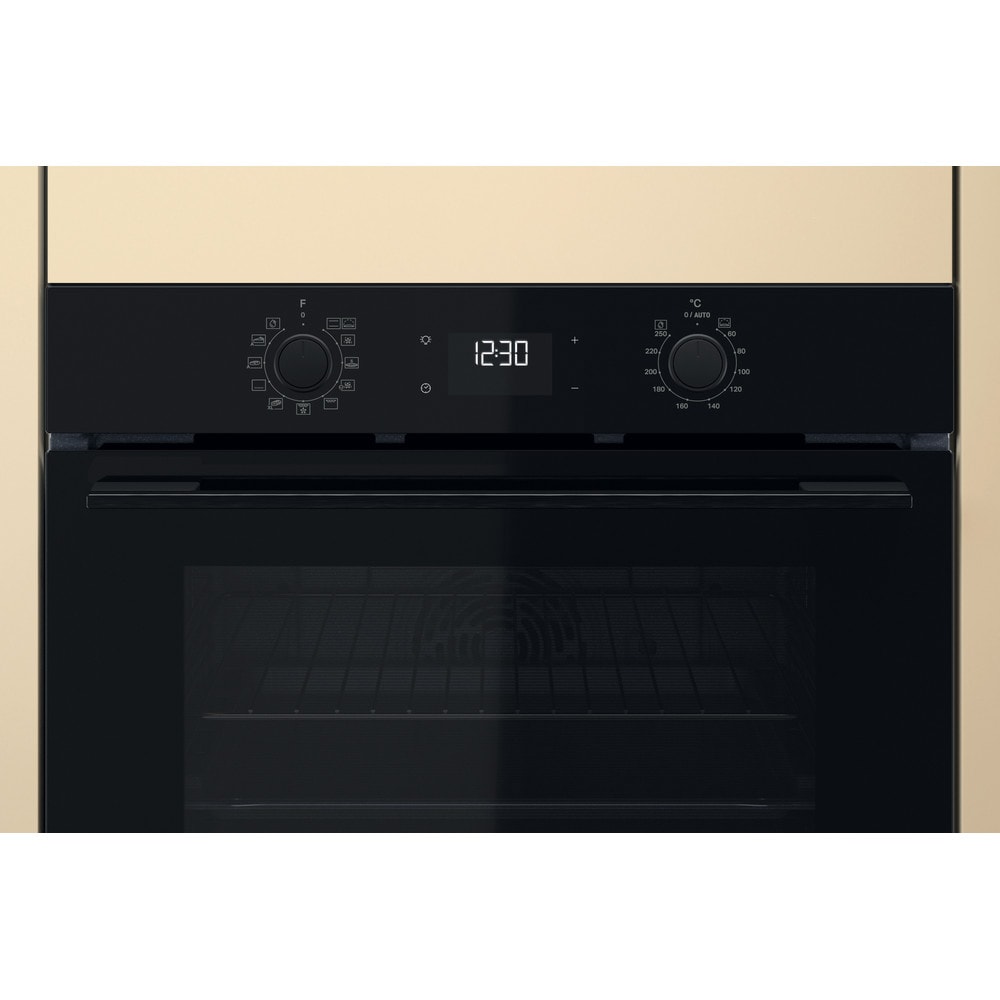 Cuptor incorporabil WHIRLPOOL OMK58HU1B, Electric, Gatire cu abur, Autocuratare hidrolitica, 71 l, Clasa A+, negru