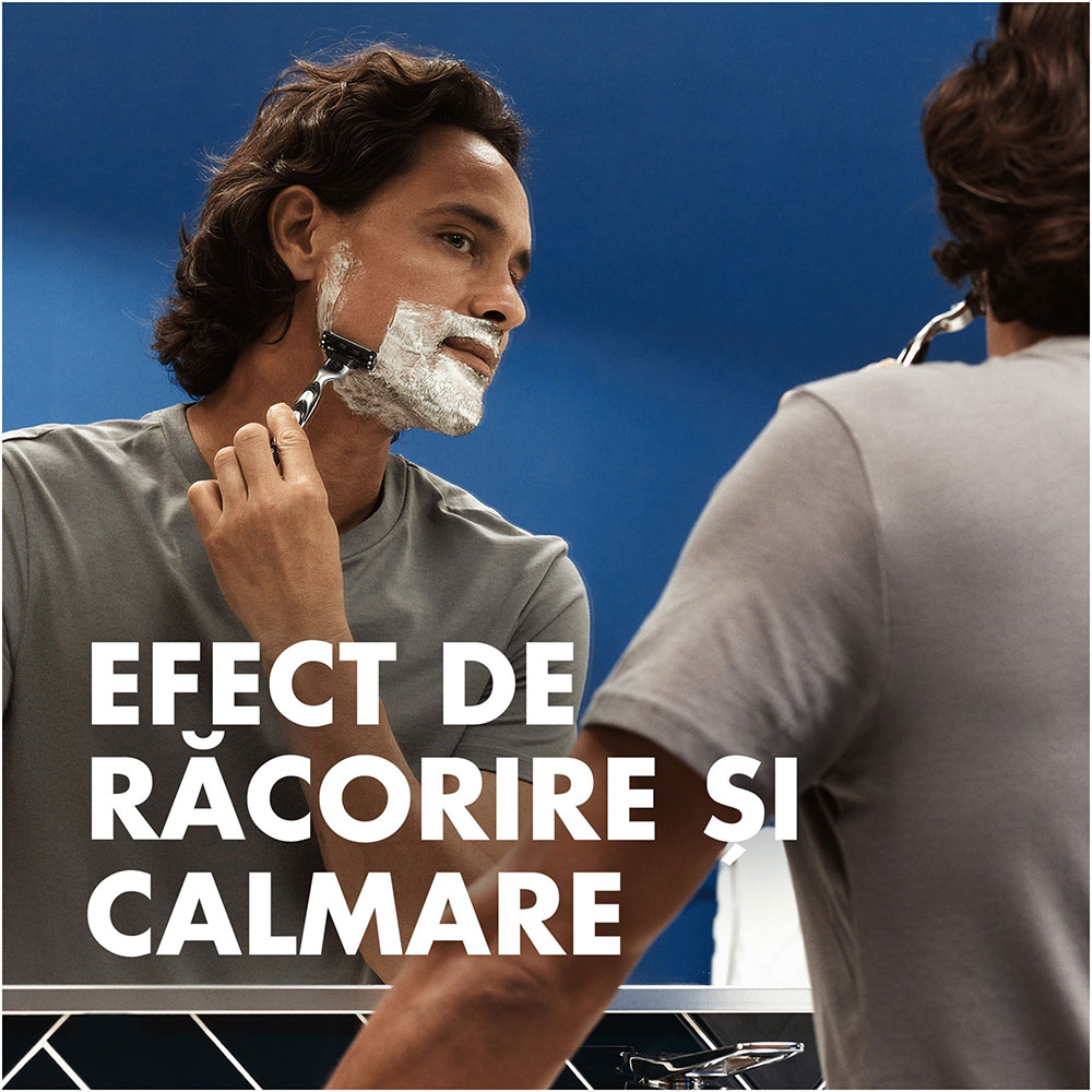 Set ingrijire GILLETTE Sensor3: Aparat de ras + 5 rezerve + Gel de ras Sensitive, 75ml