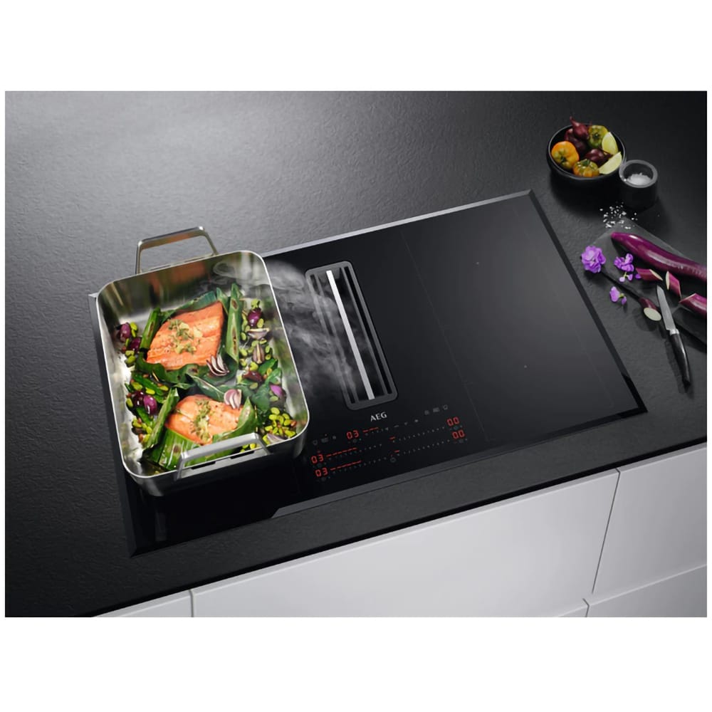 Plita incorporabila cu hota integrata AEG CCE84779FB, Inductie, 4 arzatoare, Touch control, negru