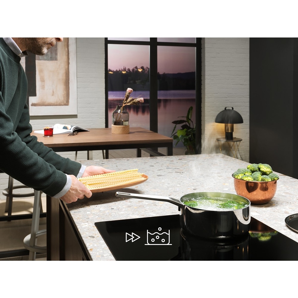 Plita incorporabila ELECTROLUX EIT61443B, Inductie, 4 arzatoare, Touch control, negru