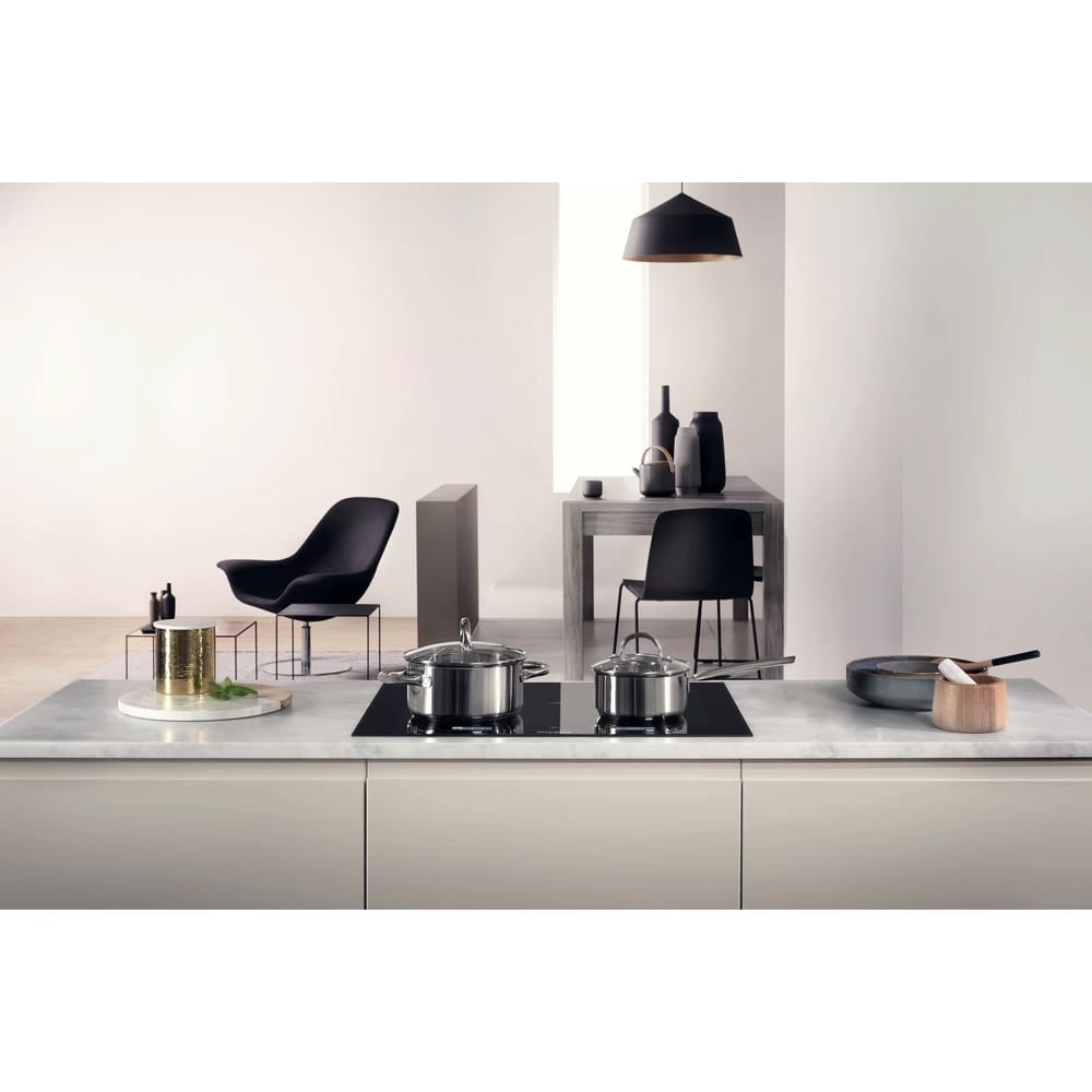 Plita incorporabila WHIRLPOOL SMP 658 C BT IXL, Inductie, 8 arzatoare, Touch Control, negru