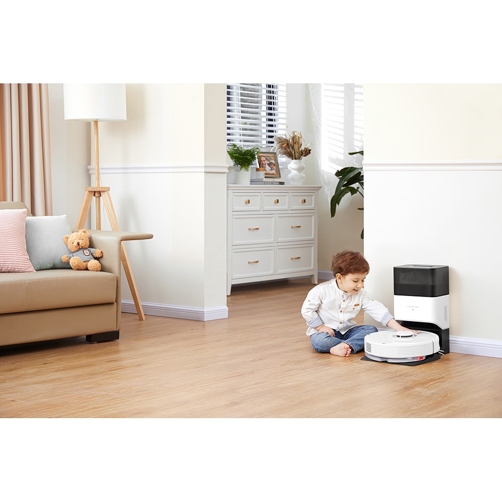 Aspirator robot ROBOROCK Q7 Max Plus, 0.46l, 14.4V, autonomie max 180 min, Wi-Fi, Navigare Lidar, functie mop, alb-negru