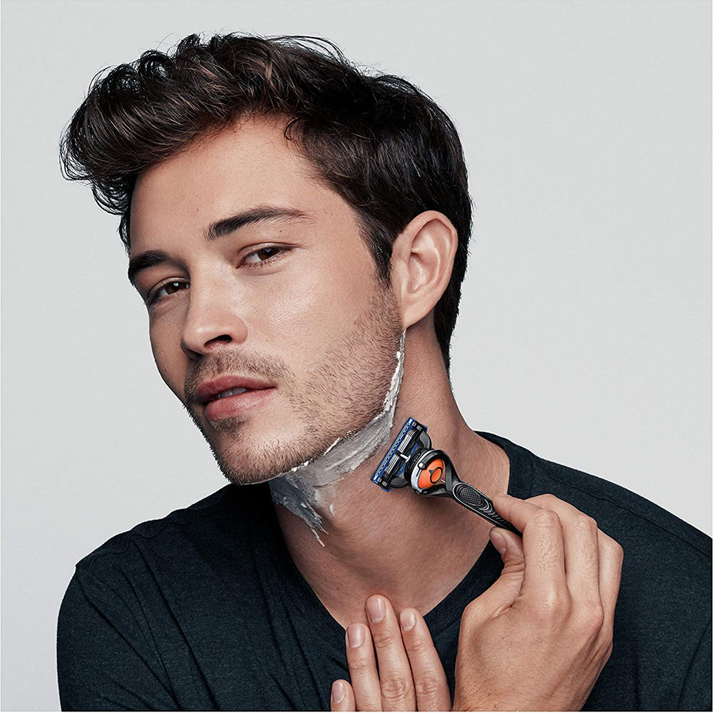 Aparat de ras BRAUN BT3240, acumulator, autonomie 100 min, negru