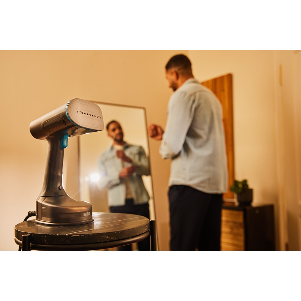 Aparat de calcat vertical cu abur BRAUN GS5031BL, 1200W, 25g/min, 150ml, talpa Dual FreeGlide 3D, bleumarin-negru