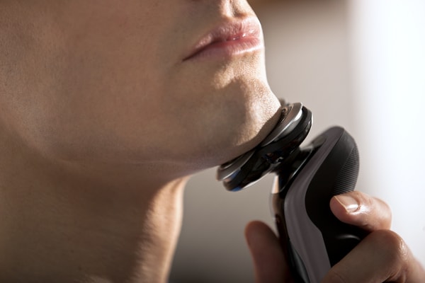 Aparat de ras PHILIPS Shaver S9111/31, acumulator, autonomie 50 min, SmartClean Plus, albastru