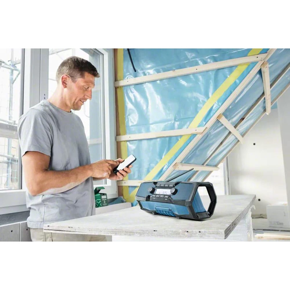 Radio portabil pentru santier Bosch Professional GPB 18V-2 C, FM, Bluetooth, albastru