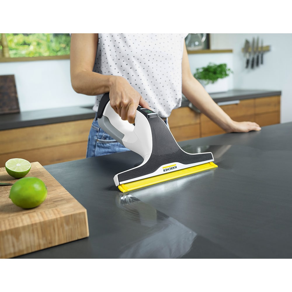 Aspirator geamuri KARCHER WV 6 Plus WV6PLUSEU, 0.15l, 3.6V, autonomie max 100 min, alb-negru