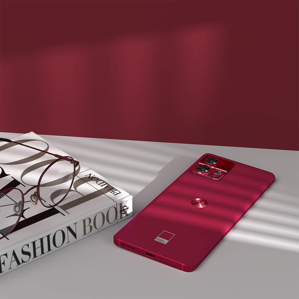 Telefon MOTOROLA Edge 30 Fusion 5G, 128GB, 8GB RAM, Dual SIM, Viva Magenta + Casti True Wireless Moto Buds 600 ANC