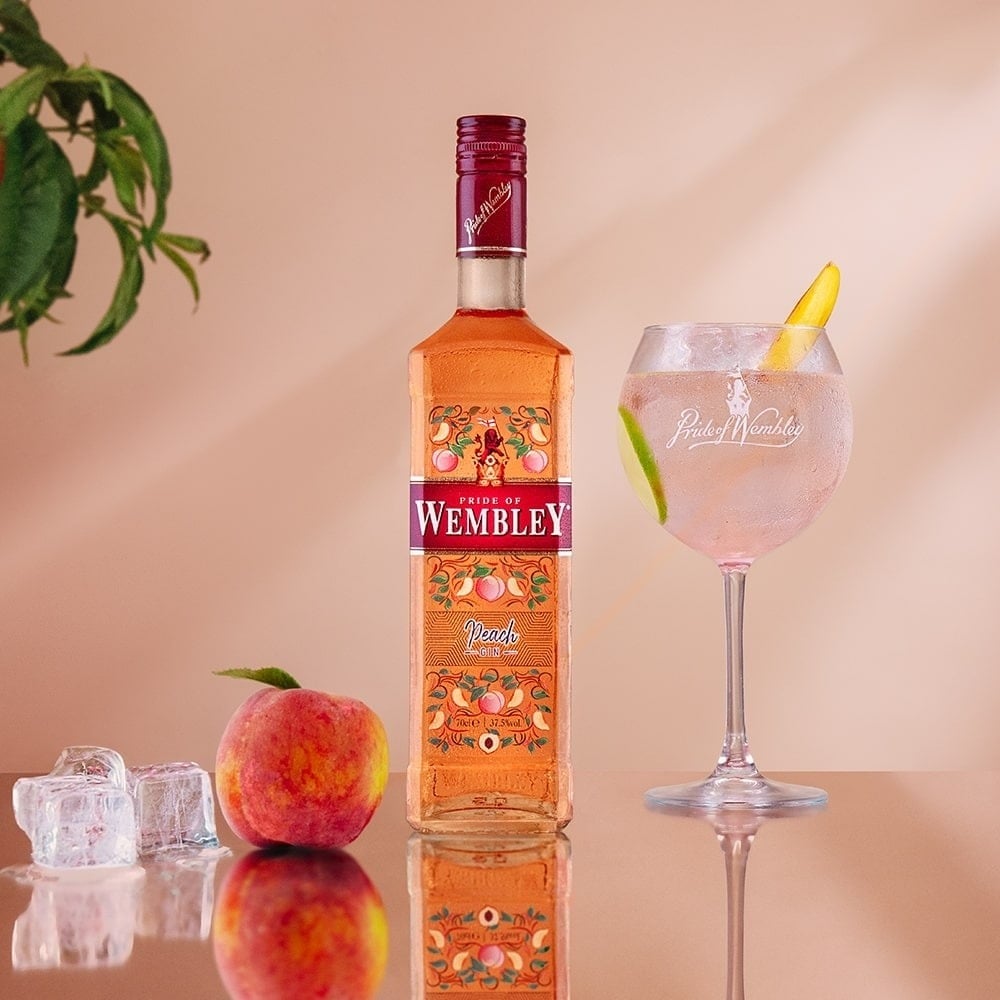 Gin Wembley Peach, 0.7L
