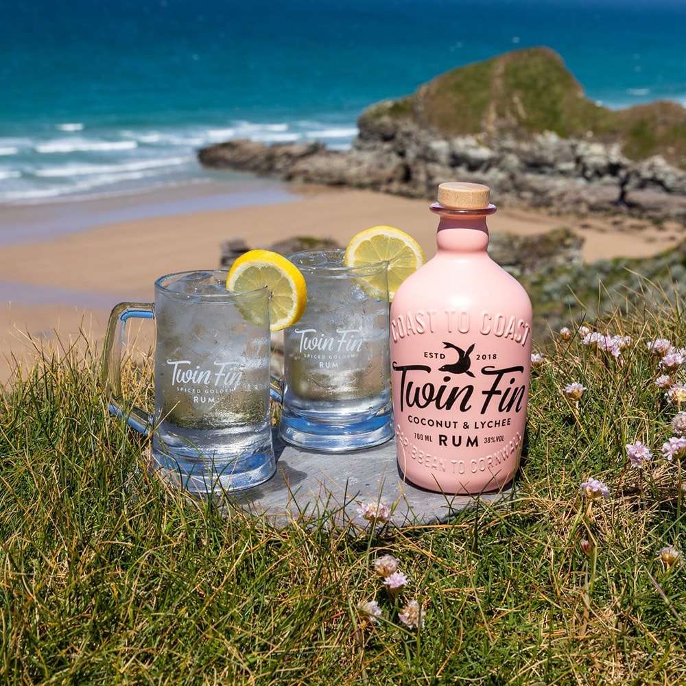 Rom Twin Fin Coconut & Lychee Rum, 0.7L