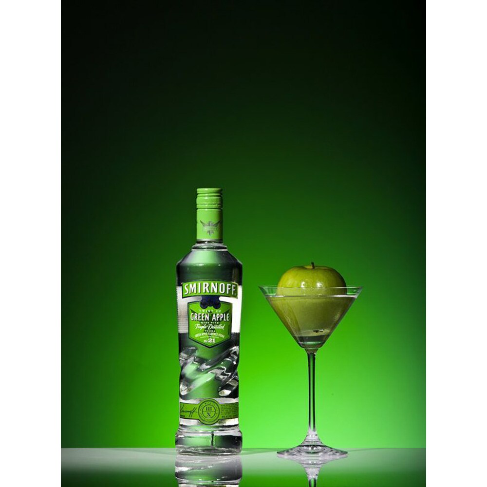 Vodka Smirnoff Apple, 0.7L