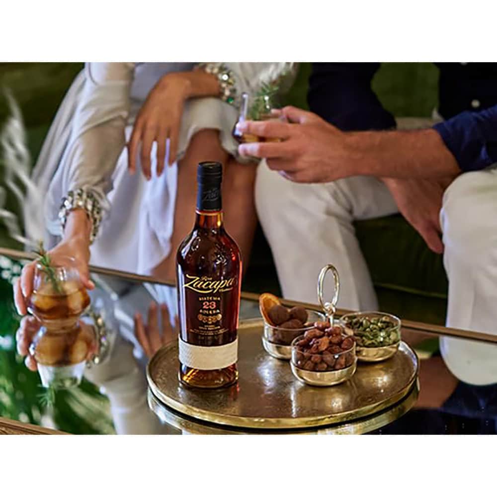 Set Rom Zacapa Centenario 23YO Sistema Solera G.r, 0.7L + 2 pahare