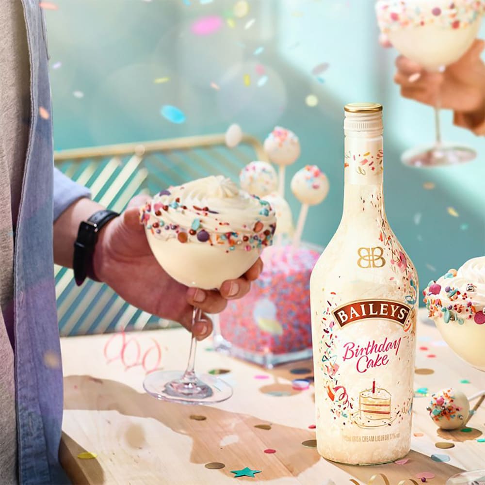 Lichior Bailey's Birthday Cake, 0.7L